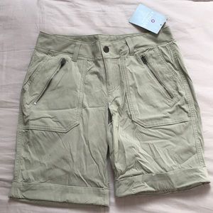 Athleta Trekkie shorts